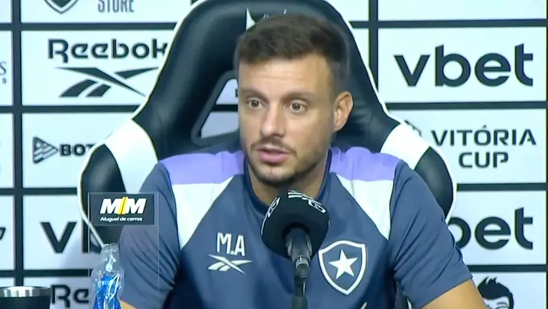 BOTAFOGO/RJ:  MARTÍN ANSELMI EXPLICA SITUAÇÕES DE CHRIS RAMOS E JOAQUÍN CORREA.